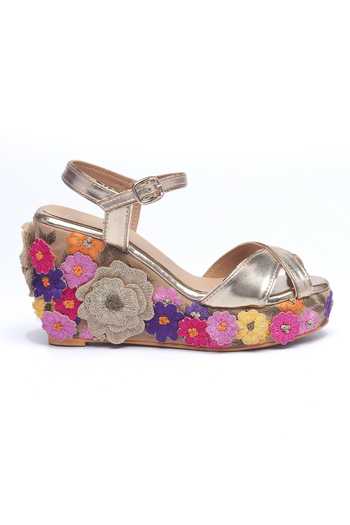 Nidhi Bhandari Gold Floral Embroidered Wedges Online at Aza Fashions Nidhi Bhandari_Gold Floral Embroidered Wedges _Online_at_Aza_Fashions