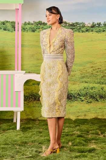 Buy_Parul And Preyanka_Yellow Net, Lace V-neck Emmy Blaire Botanical Embroidered Midi Dress _Online_at_Aza_Fashions