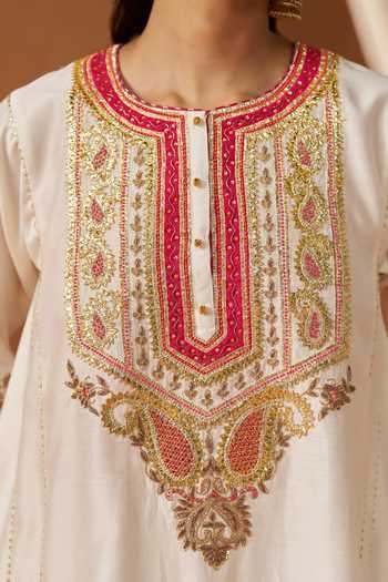 Sheetal Batra Ivory Round Neck Zimal Daisy Choga With Salwar at Aza Fashions Sheetal Batra_Ivory Round Neck Zimal Daisy Choga With Salwar _at_Aza_Fashions