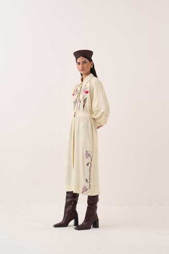 Ofrida Ivory Lehar Hand Painted Belt Online at Aza Fashions Ofrida_Ivory Lehar Hand Painted Belt _Online_at_Aza_Fashions