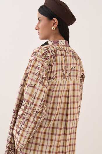 Ofrida Multi Color Muslin, Bemberg Shawl Neck Hari Reversible Trench Jacket at Aza Fashions Ofrida_Multi Color Muslin, Bemberg Shawl Neck Hari Reversible Trench Jacket _at_Aza_Fashions