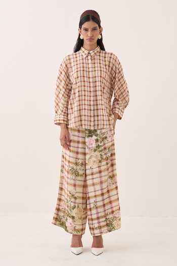 Ofrida Ivory Cotton Jaali Rose Hand Painted Culottes Pant Online at Aza Fashions Ofrida_Ivory Cotton Jaali Rose Hand Painted Culottes Pant _Online_at_Aza_Fashions