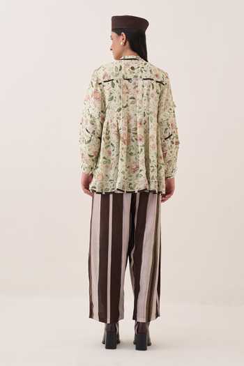 Ofrida Ivory Muslin, Bemberg Mandarin Collar Gulzar Boheme Floral Print Top Online at Aza Fashions Ofrida_Ivory Muslin, Bemberg Mandarin Collar Gulzar Boheme Floral Print Top _Online_at_Aza_Fashions