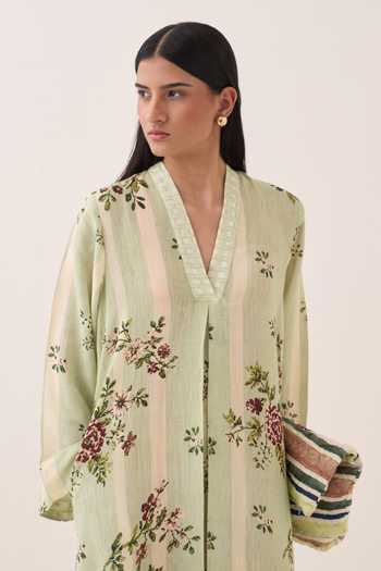 Ofrida Green Cotton V-neck Bagiya Print Slub Dress at Aza Fashions Ofrida_Green Cotton V-neck Bagiya Print Slub Dress _at_Aza_Fashions
