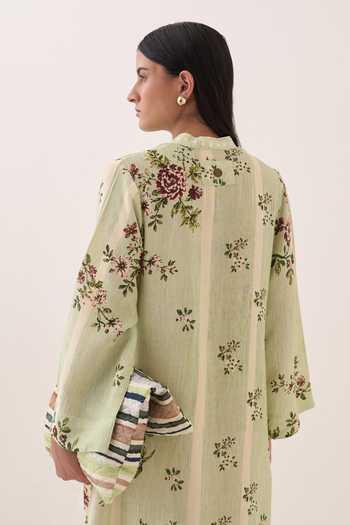 Shop Ofrida Green Cotton V-neck Bagiya Print Slub Dress Shop_Ofrida_Green Cotton V-neck Bagiya Print Slub Dress