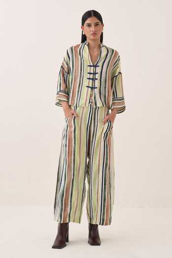 Ofrida Green Muslin, Bemberg Mandarin Collar Rekha Striped Box Shirt Online at Aza Fashions Ofrida_Green Muslin, Bemberg Mandarin Collar Rekha Striped Box Shirt _Online_at_Aza_Fashions