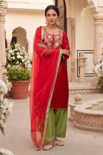 Samyukta Singhania Embroidered Yoke Kurta Set 