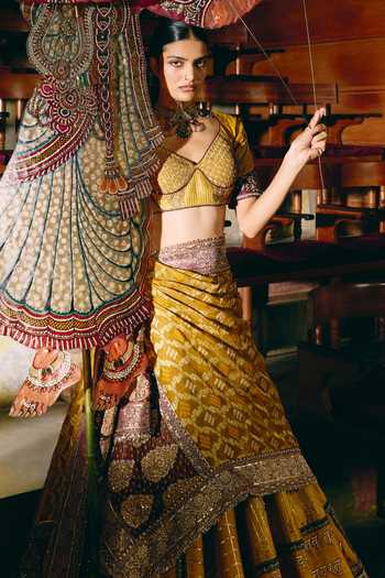 Aditi Gupta_Gold Silk, Brocade Sweetheart Neck Shubh Aarambh Yellow Lehenga Set _Online_at_Aza_Fashions