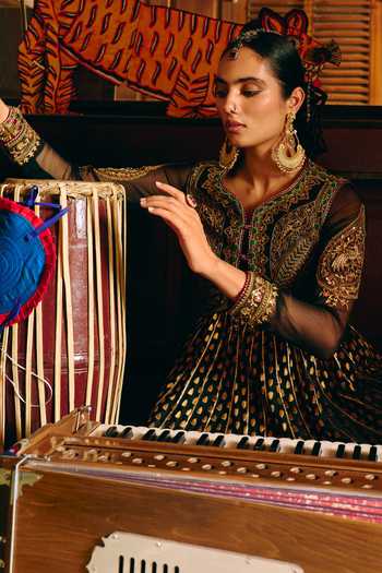 Buy_Aditi Gupta_Black Raw Silk V-, Round Chandrika Embroidered Jacket With Anarkali _Online_at_Aza_Fashions