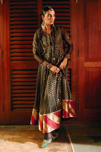 Buy_Aditi Gupta_Black Raw Silk V-, Round Chandrika Embroidered Jacket With Anarkali 