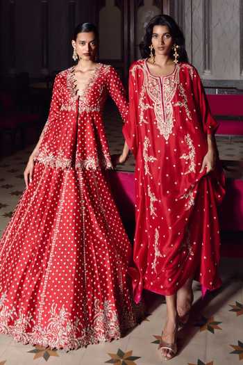 Anushree Reddy_Red Silk, Dupion, Crepe Scoop Neck Flower Line Kaftan Set _Online_at_Aza_Fashions