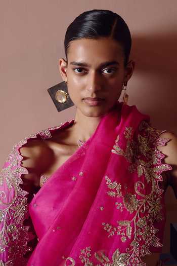 Anushree Reddy Advika Saree With Unstitched Blouse Fabric