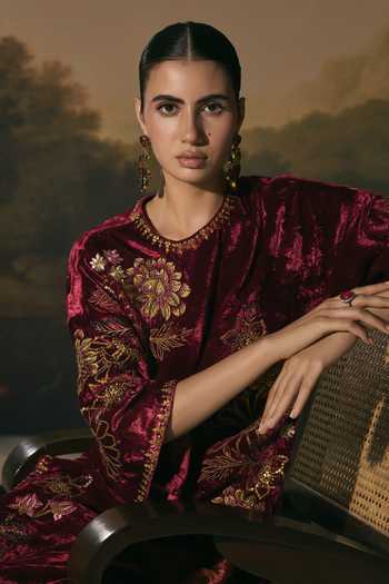 Chandrima_Red Satin, Velvet Round Neck, Yes Metallic Floral Embellished Kurta And Pant _Online_at_Aza_Fashions