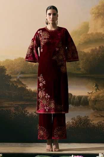 Buy_Chandrima_Red Satin, Velvet Round Neck, Yes Metallic Floral Embellished Kurta And Pant _Online_at_Aza_Fashions