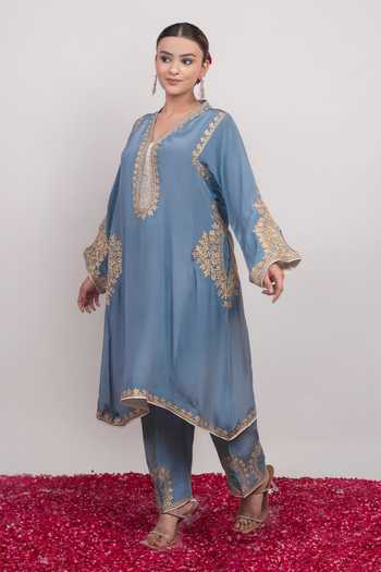 Daljit Sudan Iceberg Embroidered Pheran Kurta & Pant Set 