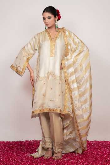 Daljit Sudan Off White Satin, Tissue V-neck Ivory Embroidered Kurta Set With Striped Dupatta Online at Aza Fashions Daljit Sudan_Off White Satin, Tissue V-neck Ivory Embroidered Kurta Set With Striped Dupatta _Online_at_Aza_Fashions