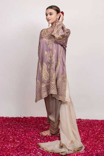 Daljit Sudan_Lilac Organza, Satin V-neck, Yes Embroidered Pheran Kurta Salwar Set _Online_at_Aza_Fashions