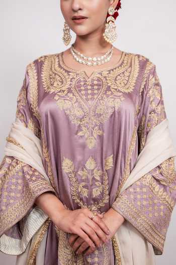 Buy_Daljit Sudan_Lilac Organza, Satin V-neck, Yes Embroidered Pheran Kurta Salwar Set _Online_at_Aza_Fashions