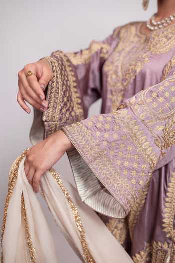 Shop_Daljit Sudan_Lilac Organza, Satin V-neck, Yes Embroidered Pheran Kurta Salwar Set _Online_at_Aza_Fashions