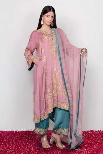 Daljit Sudan Pink Satin, Organza Split V-neck Double Color Embroidered Kurta Pant Set Online at Aza Fashions Daljit Sudan_Pink Satin, Organza Split V-neck Double Color Embroidered Kurta Pant Set _Online_at_Aza_Fashions
