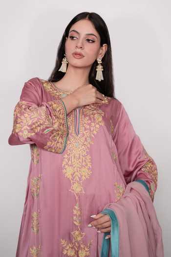 Buy Daljit Sudan Pink Satin, Organza Split V-neck Double Color Embroidered Kurta Pant Set Online at Aza Fashions Buy_Daljit Sudan_Pink Satin, Organza Split V-neck Double Color Embroidered Kurta Pant Set _Online_at_Aza_Fashions