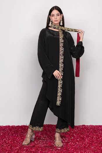 Daljit Sudan Asymmetric Embroidered Kurta Pant Set 