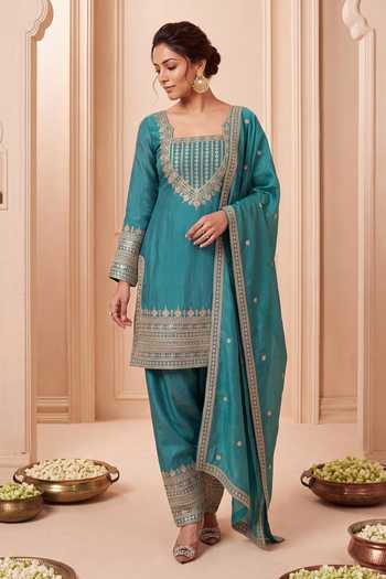 Buy Khwaab By Sanjana Lakhani Teal Silk Square Neck Embroidered Kurta Salwar Set Online at Aza Fashions Buy_Khwaab By Sanjana Lakhani_Teal Silk Square Neck Embroidered Kurta Salwar Set _Online_at_Aza_Fashions