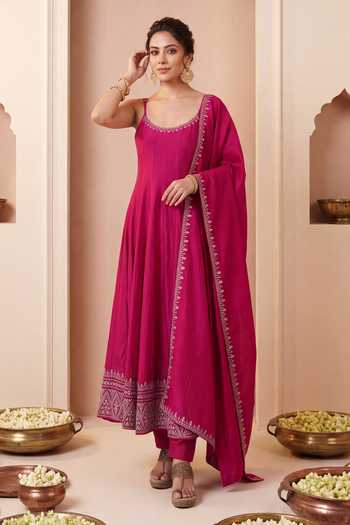 Khwaab By Sanjana Lakhani Sleeveless Anarkali Kurta Set 