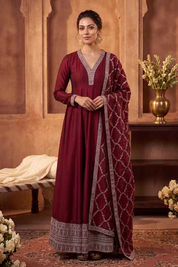 Buy Khwaab By Sanjana Lakhani Red Silk V-neck V Anarkali And Dupatta Set Online at Aza Fashions Buy_Khwaab By Sanjana Lakhani_Red Silk V-neck V Anarkali And Dupatta Set _Online_at_Aza_Fashions