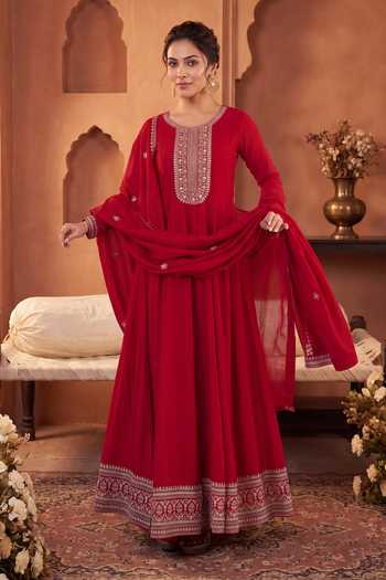 Shop Khwaab By Sanjana Lakhani Red Silk Round Neck Embroidered Anarkali Kurta Set Online at Aza Fashions Shop_Khwaab By Sanjana Lakhani_Red Silk Round Neck Embroidered Anarkali Kurta Set _Online_at_Aza_Fashions