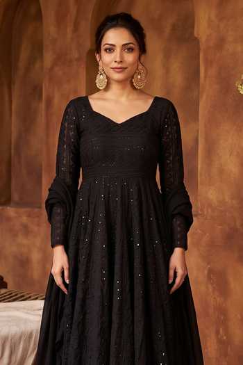 Khwaab By Sanjana Lakhani Black Silk, Georgette Sweetheart Neck Embroidered V Anarkali Pant Set Online at Aza Fashions Khwaab By Sanjana Lakhani_Black Silk, Georgette Sweetheart Neck Embroidered V Anarkali Pant Set _Online_at_Aza_Fashions