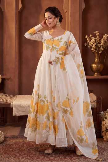 Khwaab By Sanjana Lakhani White Organza, Silk Square Neck Floral Pattern Anarkali Set Online at Aza Fashions Khwaab By Sanjana Lakhani_White Organza, Silk Square Neck Floral Pattern Anarkali Set _Online_at_Aza_Fashions