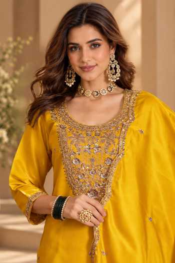 Buy Jhambthreads Yellow Round Neck, Yes Silk Thread Embroidered Kurta Set Online at Aza Fashions Buy_Jhambthreads_Yellow Round Neck, Yes Silk Thread Embroidered Kurta Set _Online_at_Aza_Fashions
