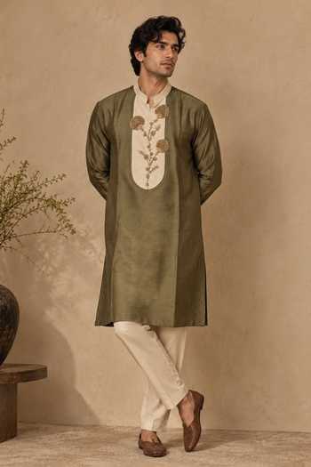 Mayank Modi - Men Embroidered Kurta Set