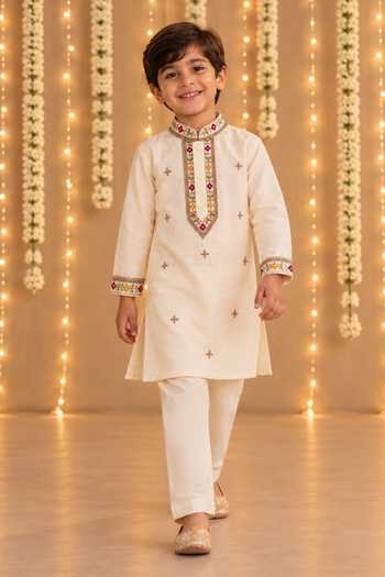 MI Dulce An'Ya Placement Embroidered Kurta Set