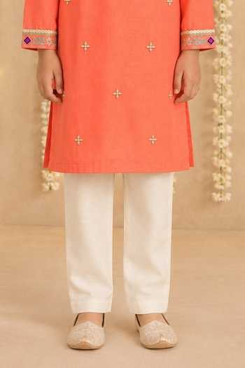 Shop MI Dulce An'Ya Coral Cotton, Chanderi Placket Embroidered Kurta Set Online at Aza Fashions Shop_MI Dulce An'Ya_Coral Cotton, Chanderi Placket Embroidered Kurta Set _Online_at_Aza_Fashions