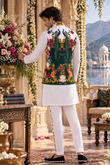 Mr. Ajay Kumar Kanishk Bloom Print Bundi & Kurta Set