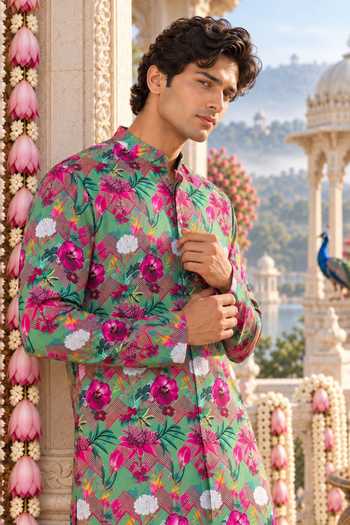 Mr. Ajay Kumar Green Linen Arya Floral Print Kurta And Pant Co-ord Set Online at Aza Fashions Mr. Ajay Kumar_Green Linen Arya Floral Print Kurta And Pant Co-ord Set _Online_at_Aza_Fashions
