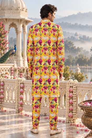Mr. Ajay Kumar Arhaan Floral Print Kurta & Pant Co-ord Set