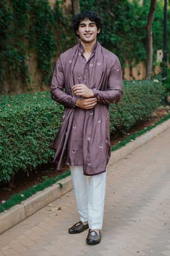 Un-Cuffed Threadwork Kurta Set 