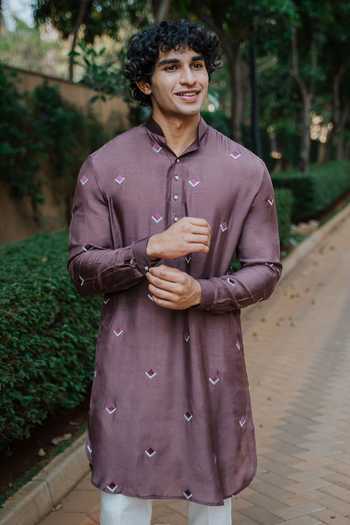 Un-Cuffed Threadwork Kurta Set 