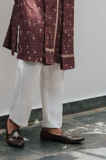 Un-Cuffed Maroon Silk, Muslin, Cotton Thread Embroidered Kurta Set Online at Aza Fashions Un-Cuffed_Maroon Silk, Muslin, Cotton Thread Embroidered Kurta Set _Online_at_Aza_Fashions