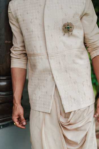 Buy Un-Cuffed Gold Silk, Cotton, Muslin Embroidered Bundi And Kurta Set Online at Aza Fashions Buy_Un-Cuffed_Gold Silk, Cotton, Muslin Embroidered Bundi And Kurta Set _Online_at_Aza_Fashions