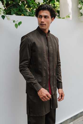 Un-Cuffed Pleated Bundi & Kurta Set 