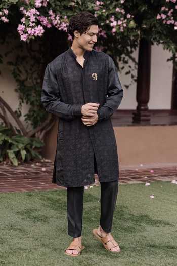Un-Cuffed Textured Woven Kurta Set 
