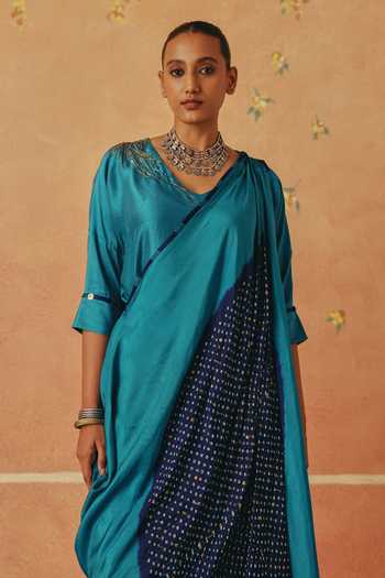 Pink City By Sarika_Teal Silk V-neck, Yes Neel Bandhani Draped Skirt Saree With Kurta _at_Aza_Fashions