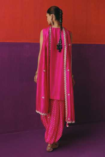 Pink City By Sarika Rani Gulab Embroidered Kurta Set 