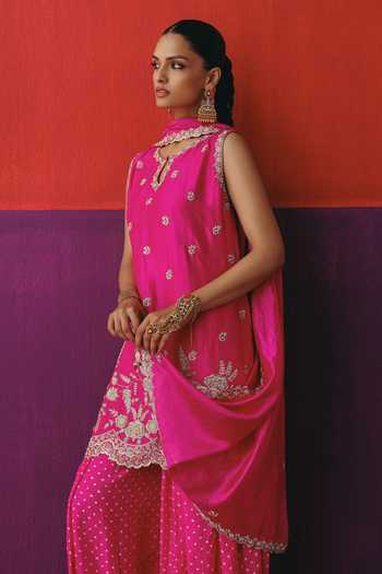 Shop_Pink City By Sarika_Pink Silk, Chanderi Keyhole Neck Rani Gulab Embroidered Kurta Set 