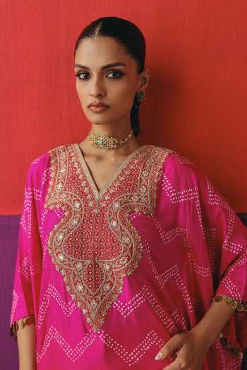 Buy_Pink City By Sarika_Pink Silk V-neck Zigzag Bandhani Pattern Kaftan And Sharara Set 