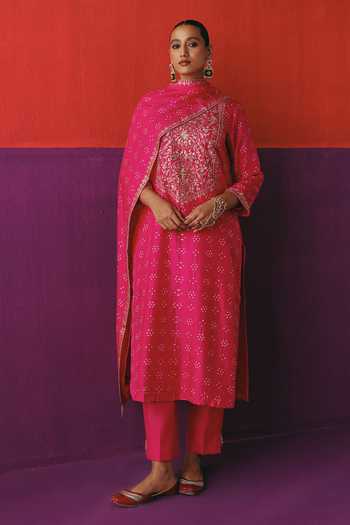 Buy_Pink City By Sarika_Pink Silk High Neck Flower Bandhani Kurta Pant Set _Online_at_Aza_Fashions